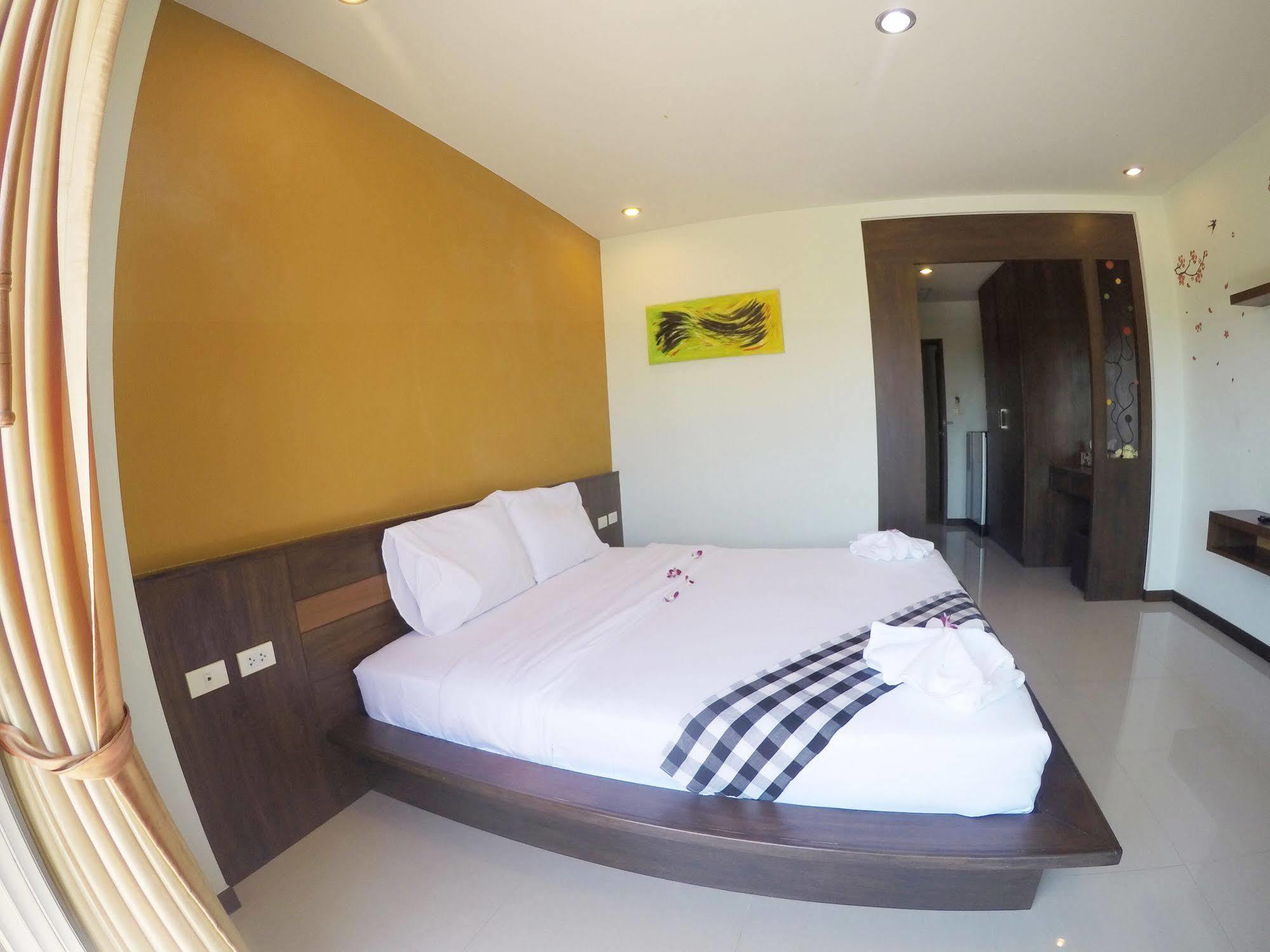 Benjamas Place Rawai Buitenkant foto